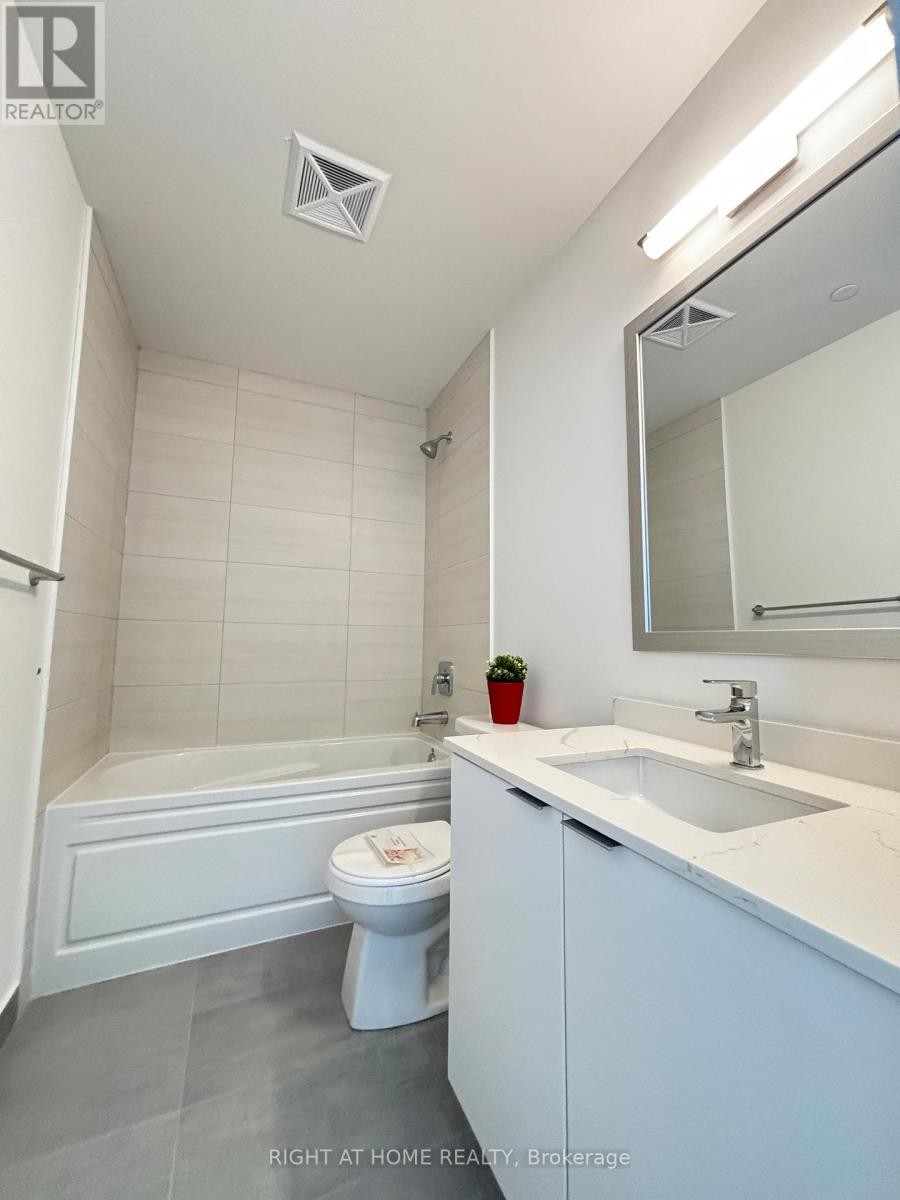 












2403 - 15 WATERGARDEN DRIVE

,
Mississauga (Hurontario),




Ontario
L5R0H4

