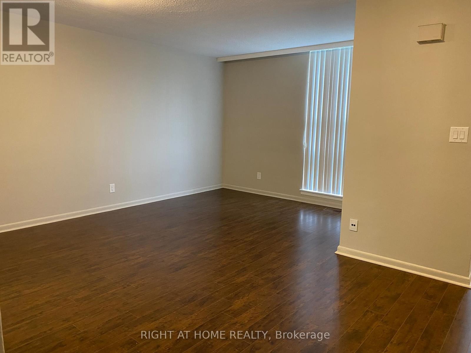 












3230 THE CREDIT WOODLANDS

,
Mississauga (Erindale),




Ontario
L5C2J6

