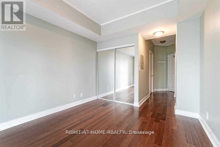 












706 - 80 ABSOLUTE AVENUE

,
Mississauga (City Centre),




Ontario
L4Z0A5

