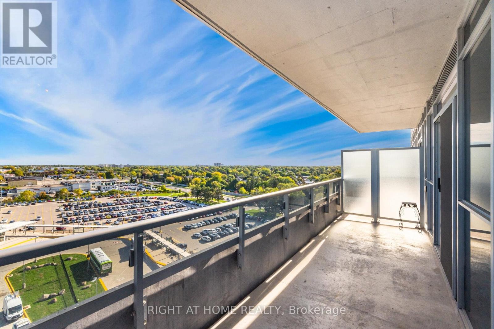 












1003 - 2093 FAIRVIEW STREET

,
Burlington (Freeman),




Ontario
L7R0E6

