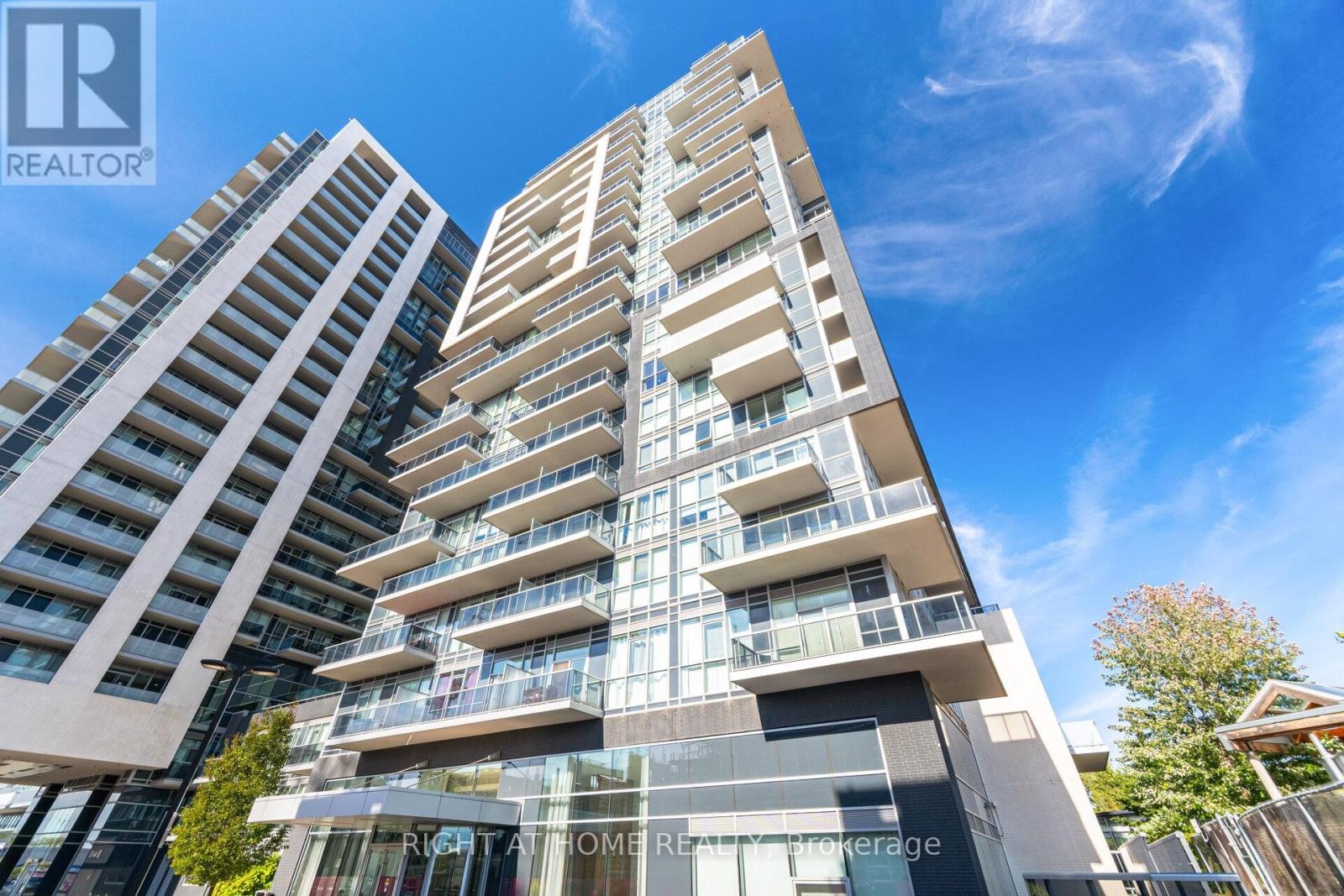 












1003 - 2093 FAIRVIEW STREET

,
Burlington (Freeman),




Ontario
L7R0E6

