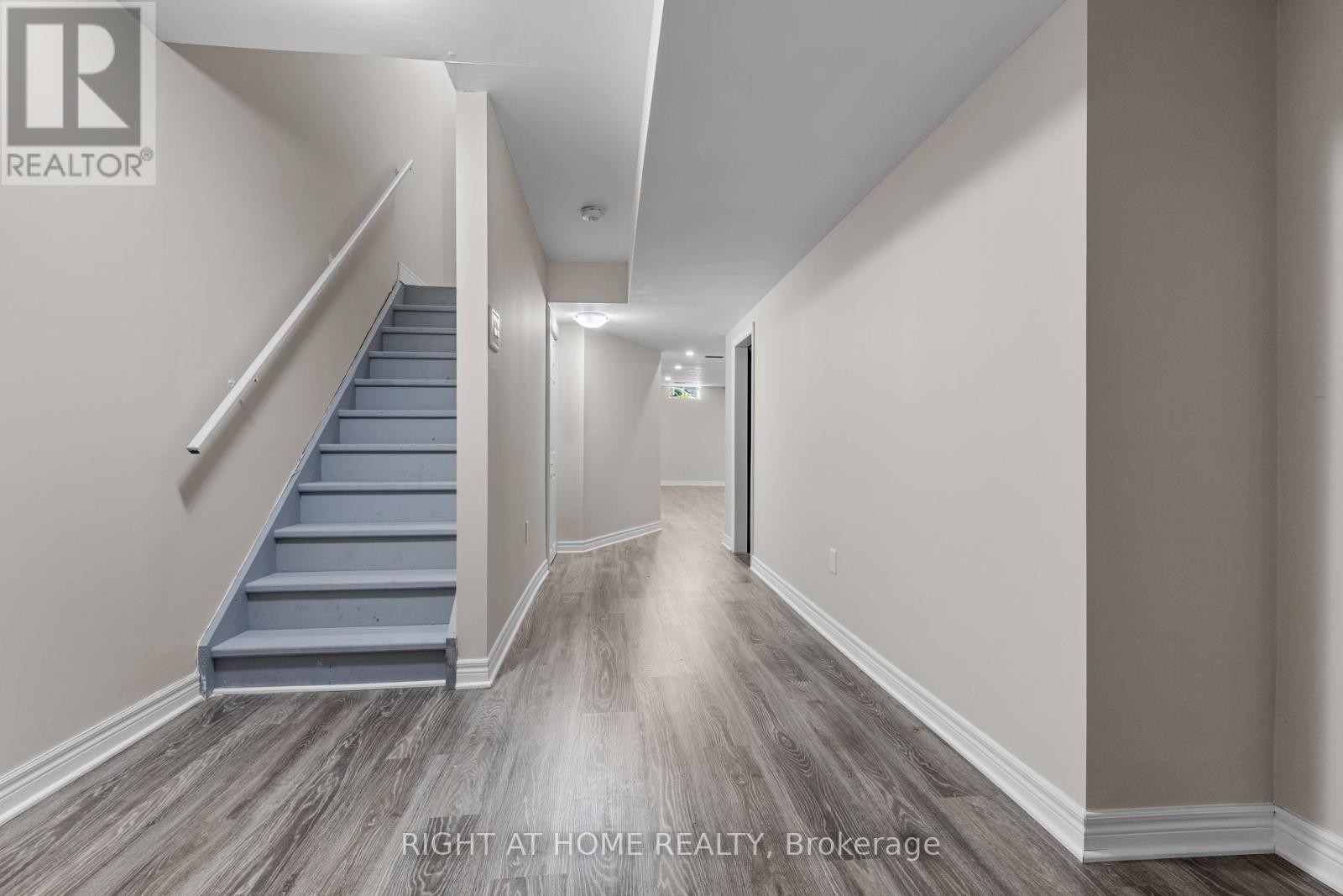 












23 DUFFEL CRESCENT

,
Halton Hills (Georgetown),




Ontario
L7G0H7

