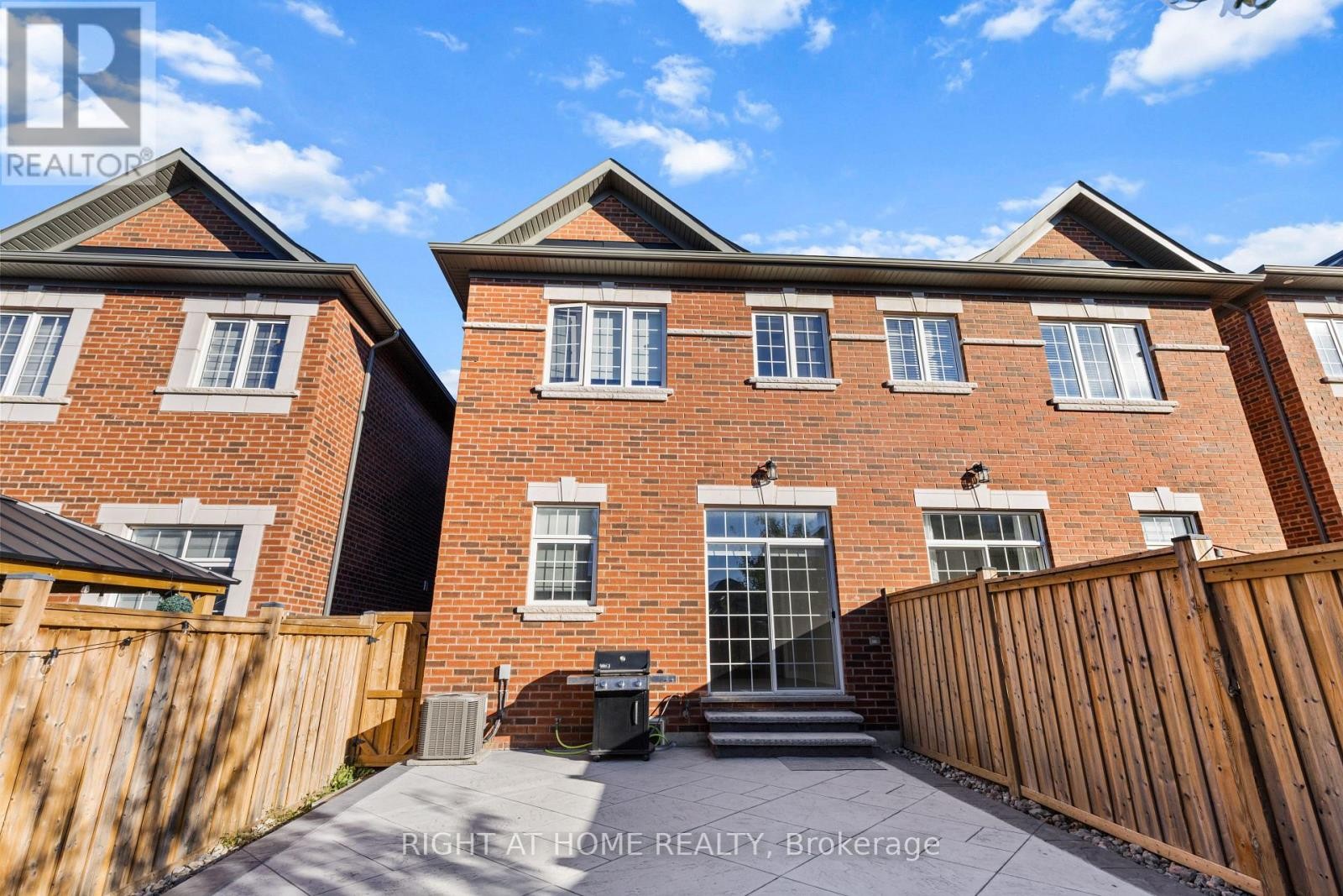 












23 DUFFEL CRESCENT

,
Halton Hills (Georgetown),




Ontario
L7G0H7

