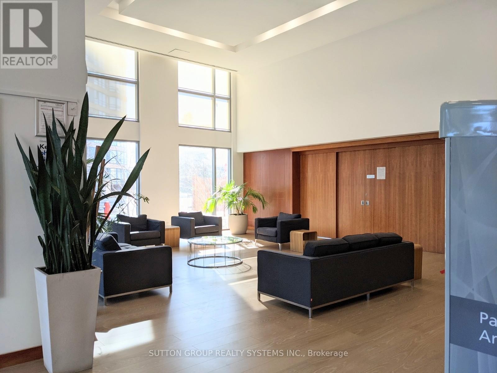 












2003 - 225 WEBB DRIVE

,
Mississauga (City Centre),




Ontario
L5B4P2

