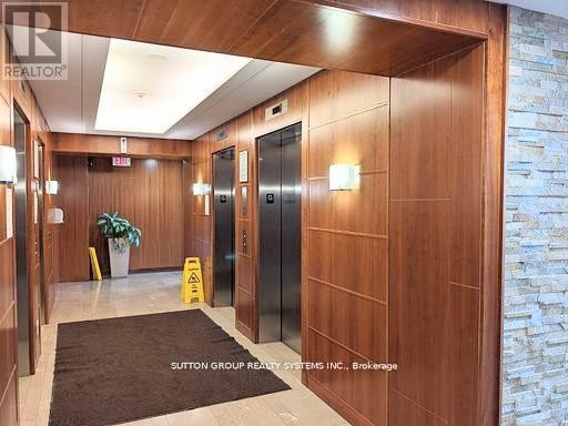 












2003 - 225 WEBB DRIVE

,
Mississauga (City Centre),




Ontario
L5B4P2

