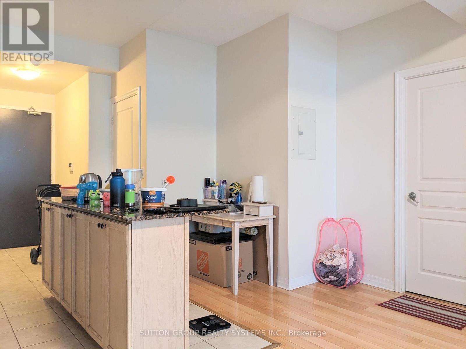 












2003 - 225 WEBB DRIVE

,
Mississauga (City Centre),




Ontario
L5B4P2

