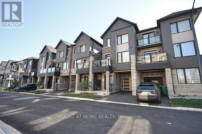 












5174 ZIONKATE LANE

,
Mississauga (Churchill Meadows),




Ontario
L5M2S8

