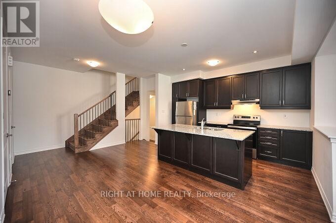 












5174 ZIONKATE LANE

,
Mississauga (Churchill Meadows),




Ontario
L5M2S8

