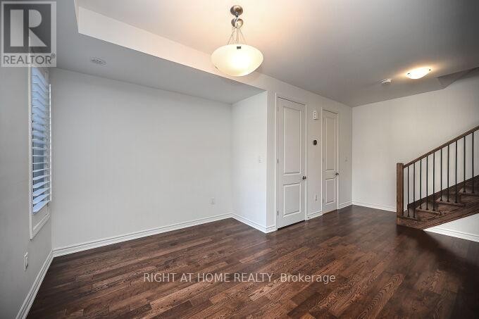 












5174 ZIONKATE LANE

,
Mississauga (Churchill Meadows),




Ontario
L5M2S8

