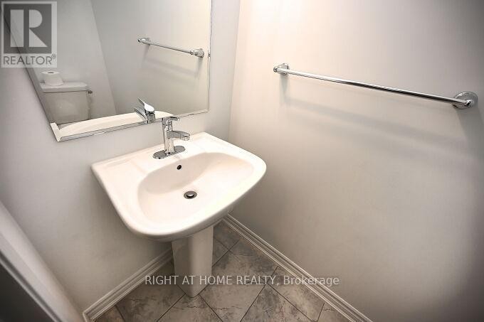 












5174 ZIONKATE LANE

,
Mississauga (Churchill Meadows),




Ontario
L5M2S8

