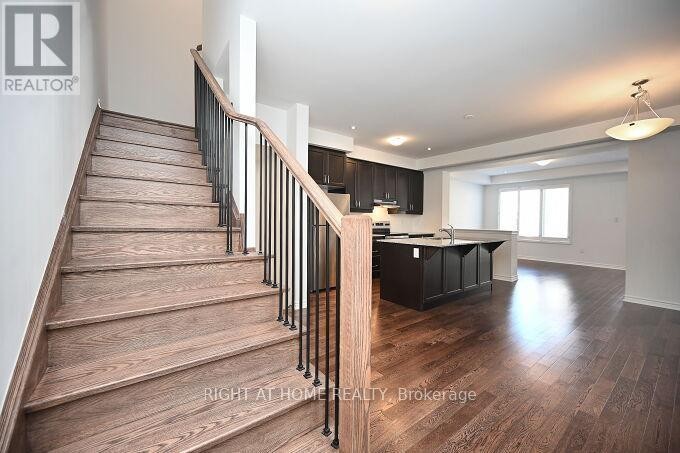 












5174 ZIONKATE LANE

,
Mississauga (Churchill Meadows),




Ontario
L5M2S8

