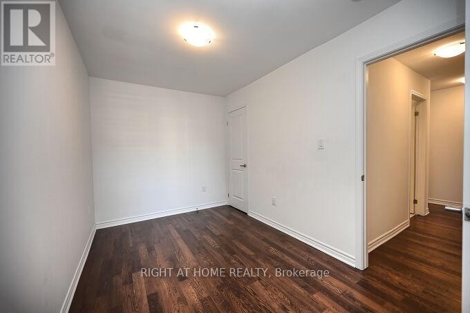 












5174 ZIONKATE LANE

,
Mississauga (Churchill Meadows),




Ontario
L5M2S8

