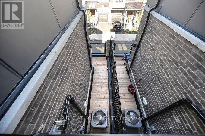 












5174 ZIONKATE LANE

,
Mississauga (Churchill Meadows),




Ontario
L5M2S8

