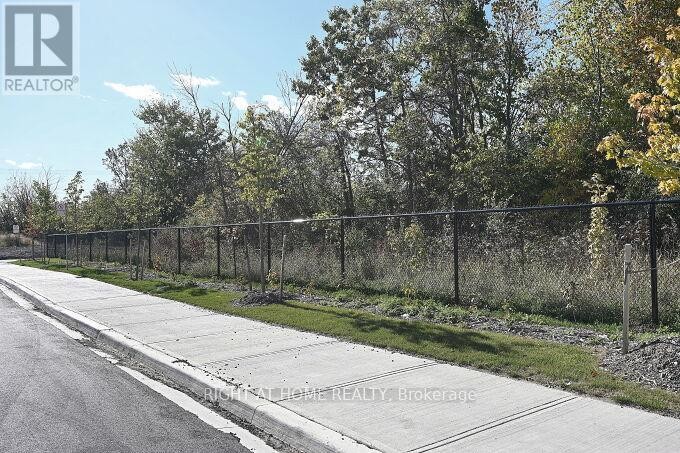












5174 ZIONKATE LANE

,
Mississauga (Churchill Meadows),




Ontario
L5M2S8

