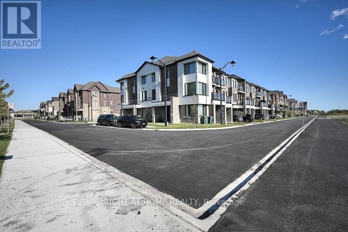 












5174 ZIONKATE LANE

,
Mississauga (Churchill Meadows),




Ontario
L5M2S8

