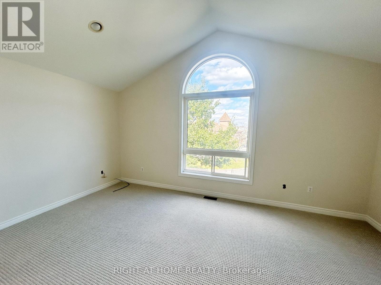 












3342 FOUNTAIN PARK AVENUE

,
Mississauga (Churchill Meadows),




Ontario
L5M7E2

