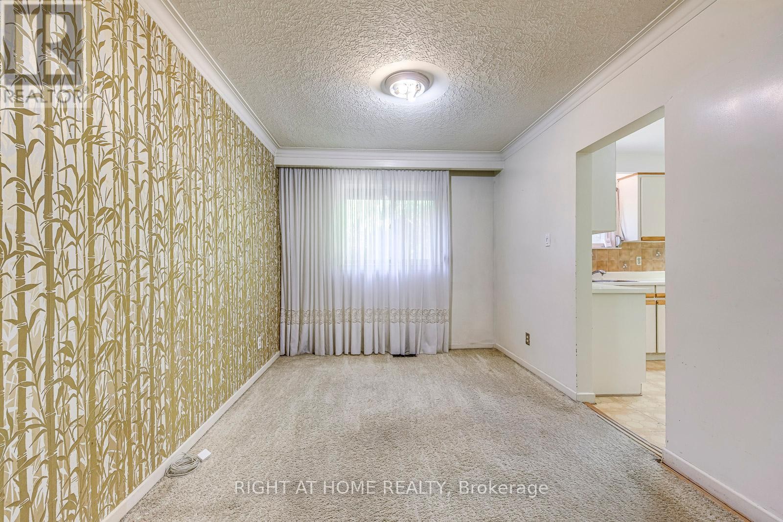 












2572 ISLINGTON AVENUE

,
Toronto (Thistletown-Beaumonde Heights),




Ontario
M9V2X2

