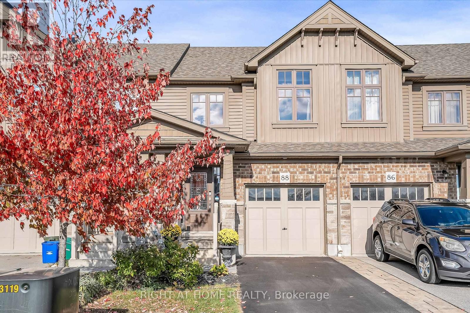 












88 WINTERTON COURT N

,
Orangeville,




Ontario
L9W6Z7

