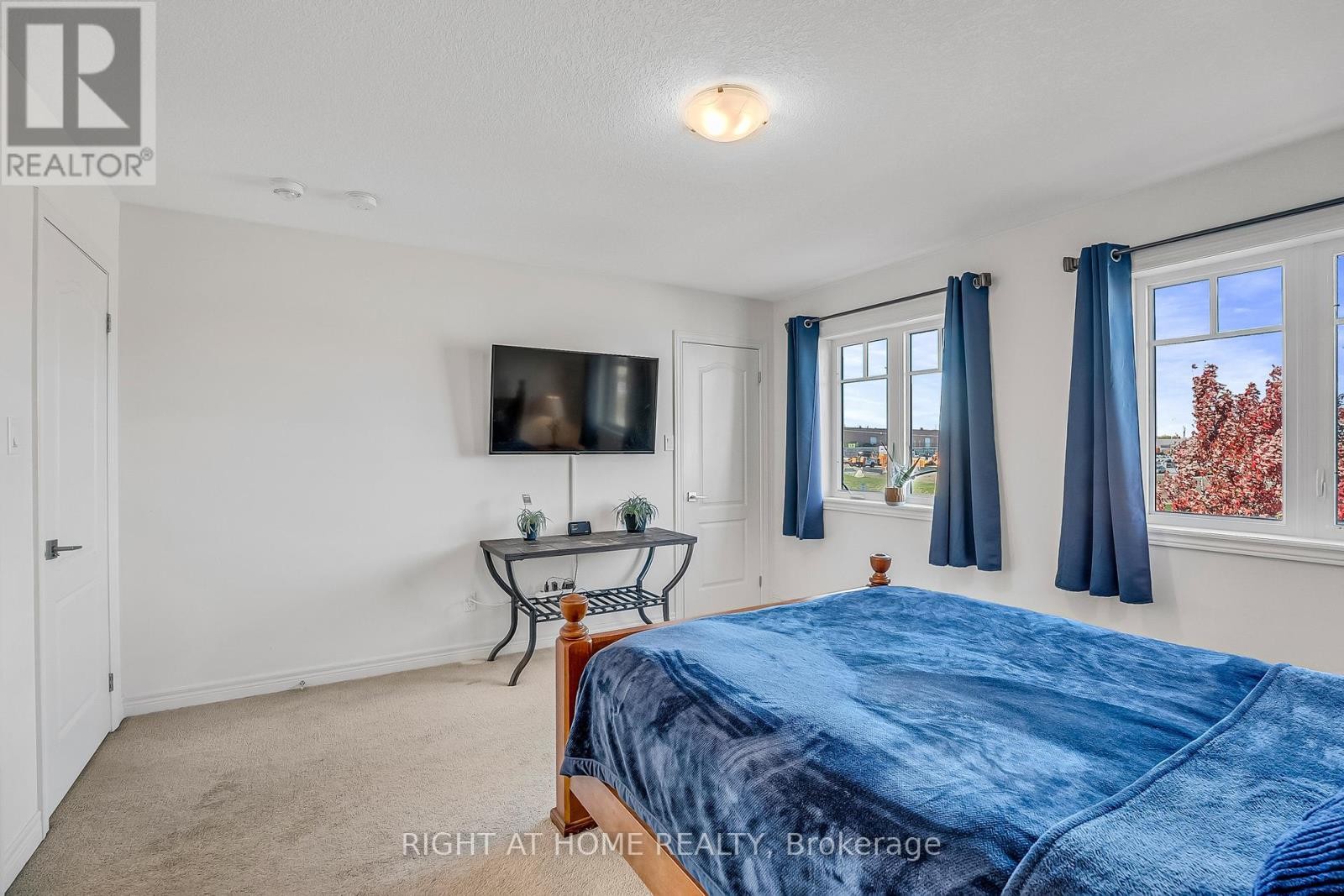 












88 WINTERTON COURT N

,
Orangeville,




Ontario
L9W6Z7

