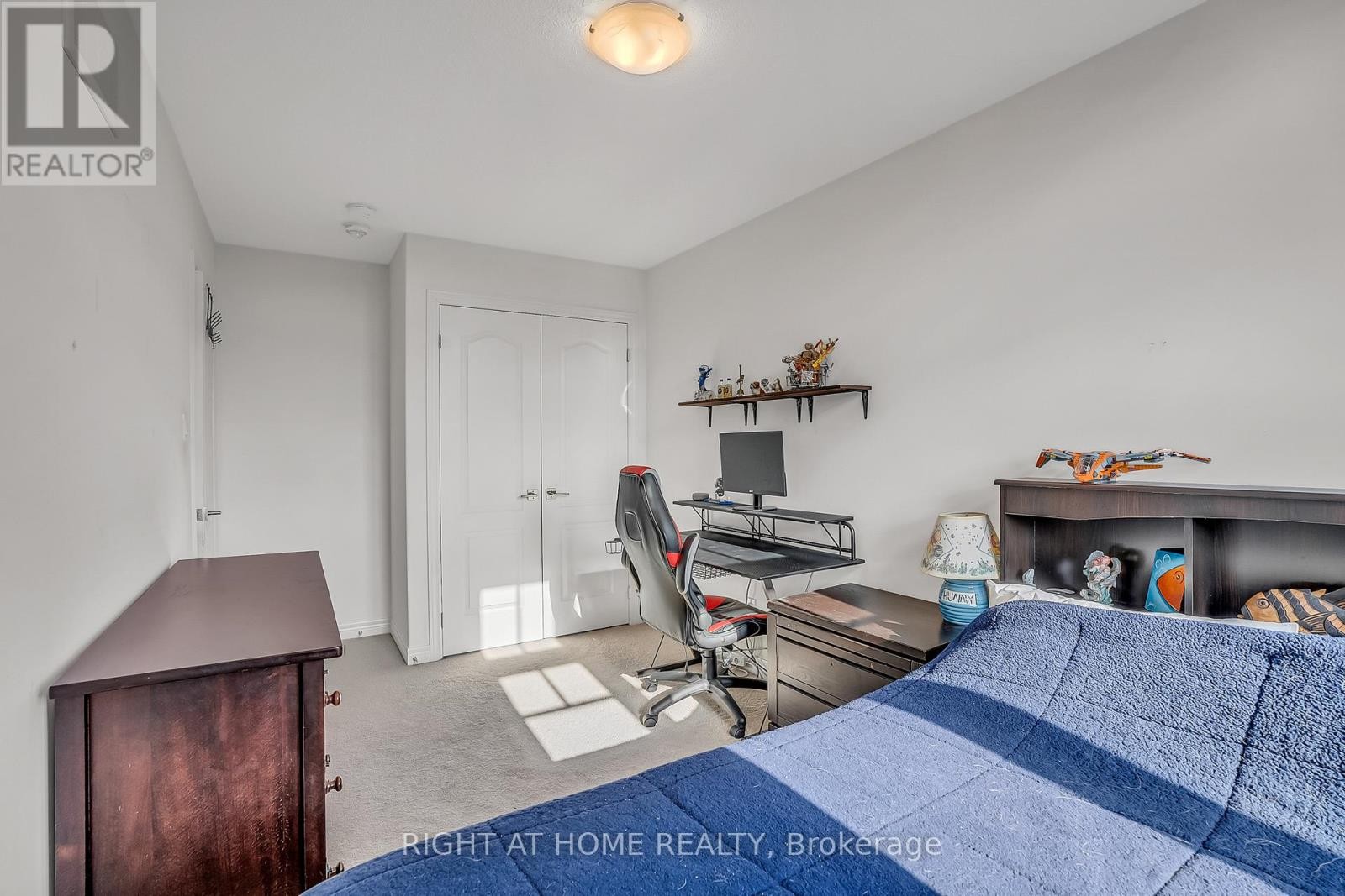 












88 WINTERTON COURT N

,
Orangeville,




Ontario
L9W6Z7

