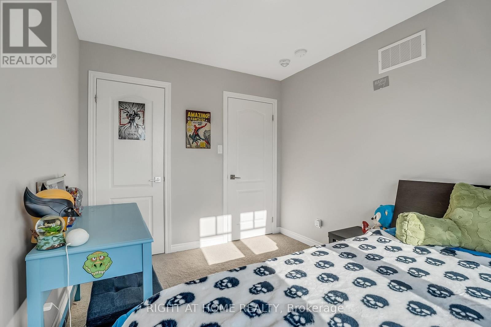 












88 WINTERTON COURT N

,
Orangeville,




Ontario
L9W6Z7


