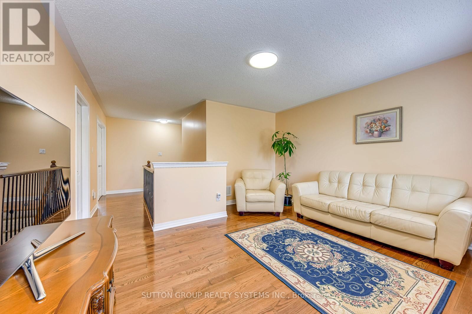 












2207 KWINTER ROAD

,
Oakville (WM Westmount),




Ontario
L6M0G1

