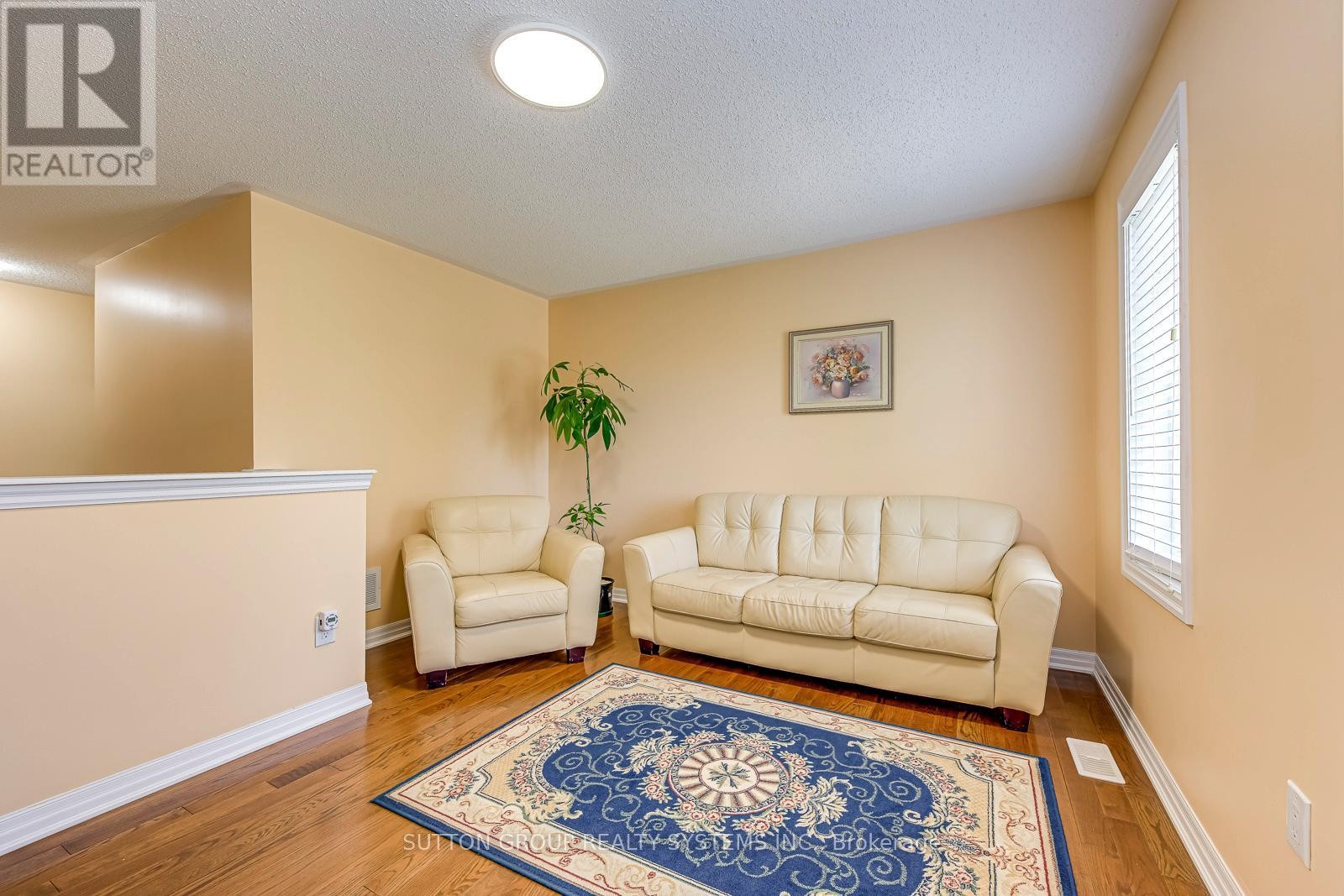 












2207 KWINTER ROAD

,
Oakville (WM Westmount),




Ontario
L6M0G1

