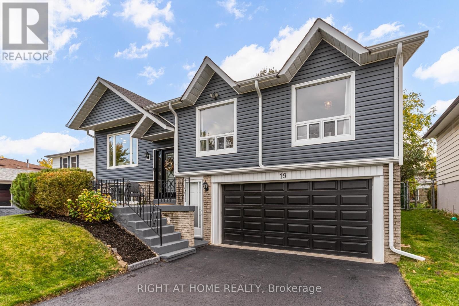 












19 JEFFERSON ROAD

,
Brampton (Northgate),




Ontario
L6S2G6

