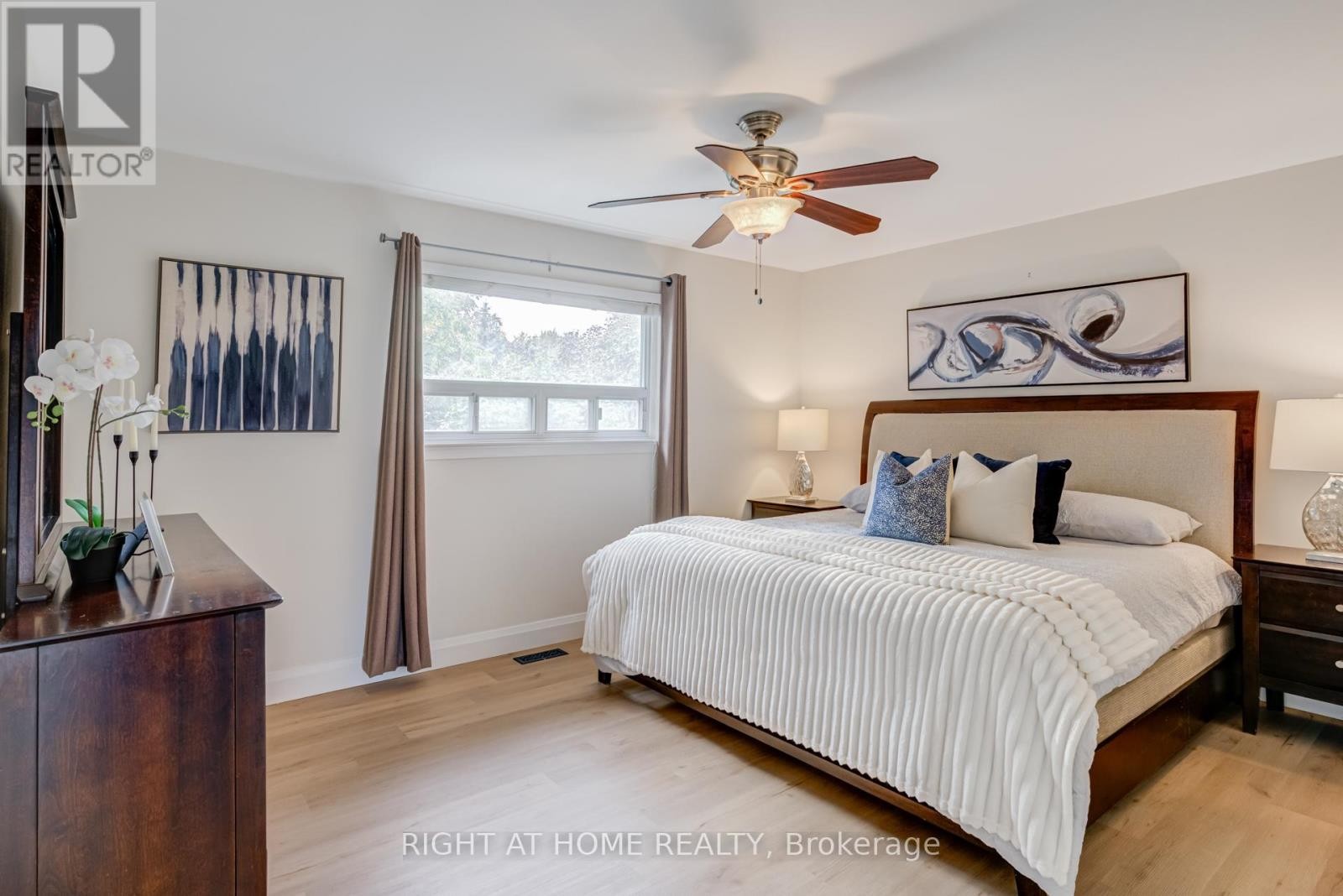 












19 JEFFERSON ROAD

,
Brampton (Northgate),




Ontario
L6S2G6

