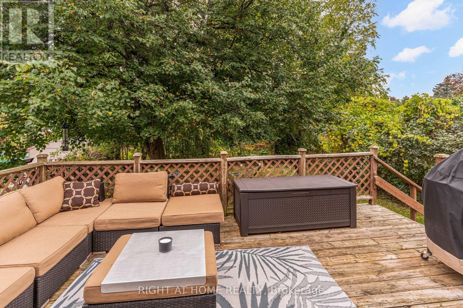 












19 JEFFERSON ROAD

,
Brampton (Northgate),




Ontario
L6S2G6

