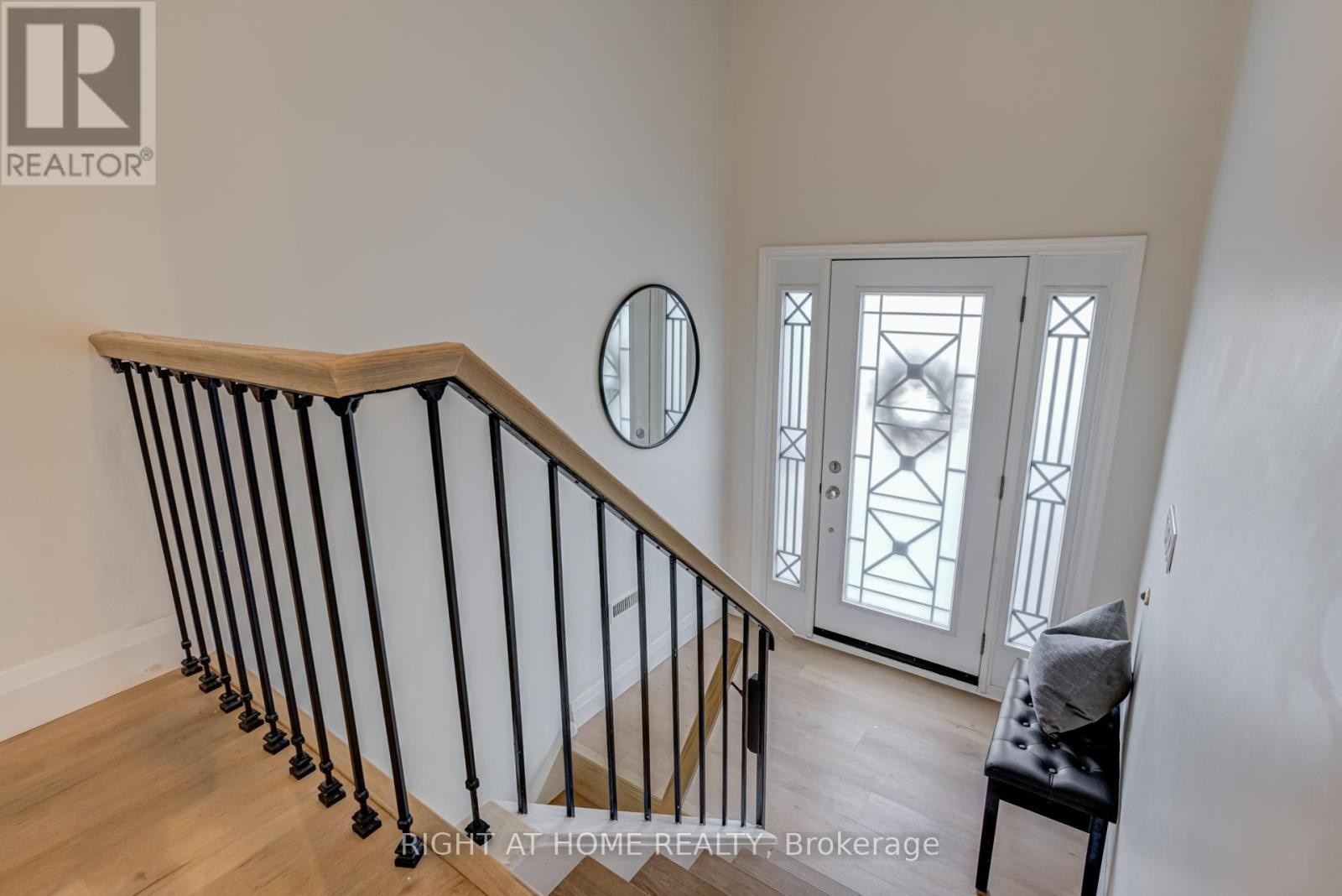 












19 JEFFERSON ROAD

,
Brampton (Northgate),




Ontario
L6S2G6

