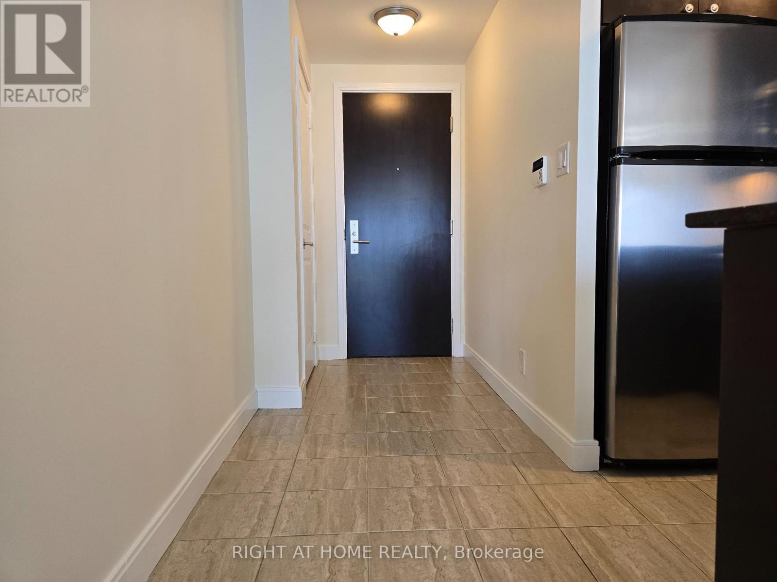 












1605 - 50 ABSOLUTE AVENUE

,
Mississauga (City Centre),




Ontario
L4Z0A8

