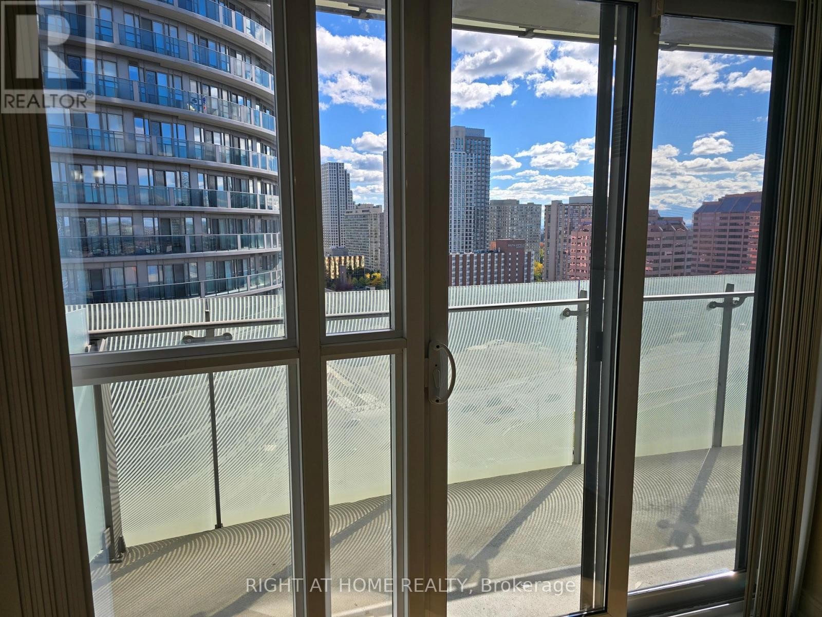 












1605 - 50 ABSOLUTE AVENUE

,
Mississauga (City Centre),




Ontario
L4Z0A8

