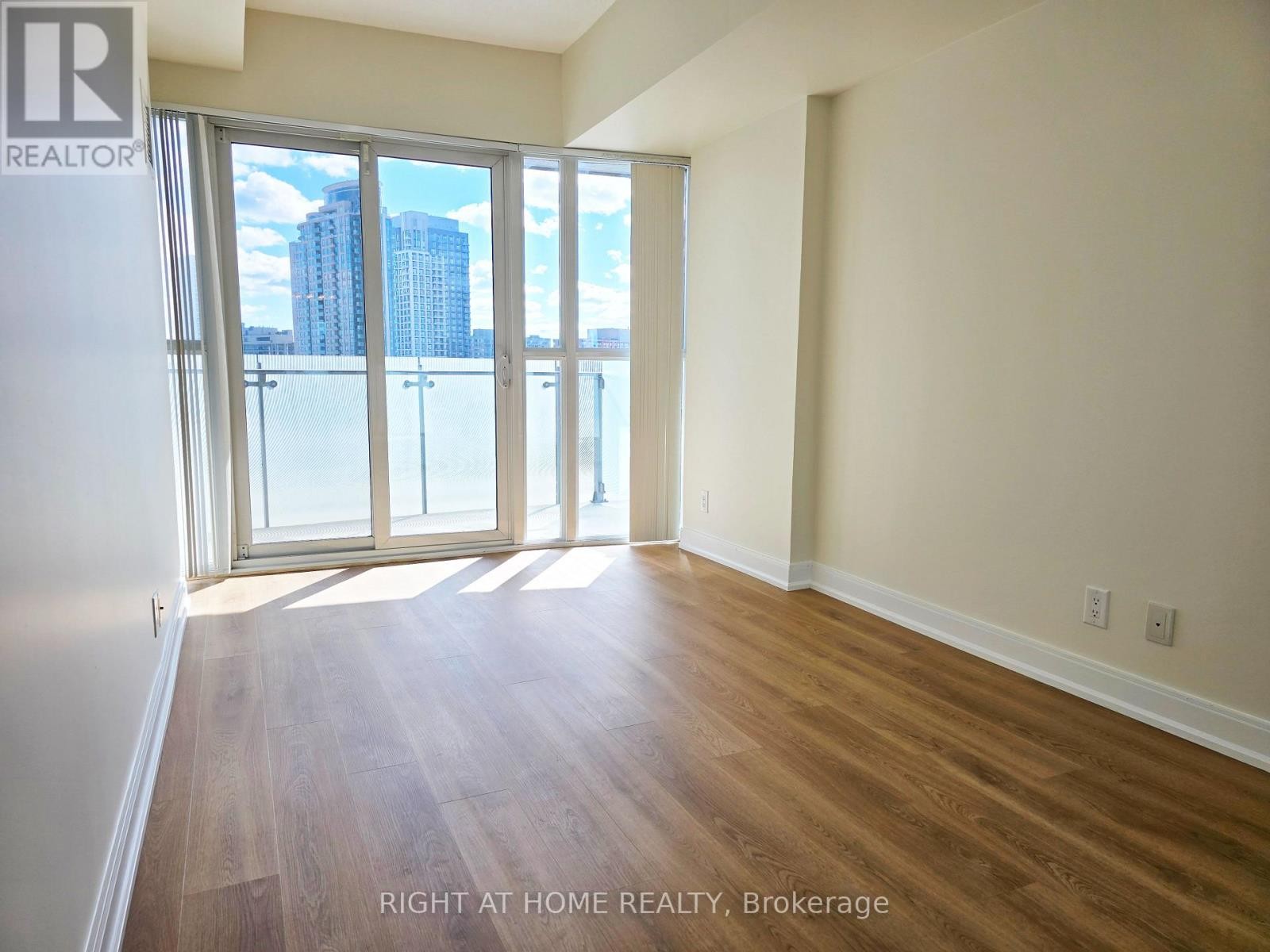 












1605 - 50 ABSOLUTE AVENUE

,
Mississauga (City Centre),




Ontario
L4Z0A8

