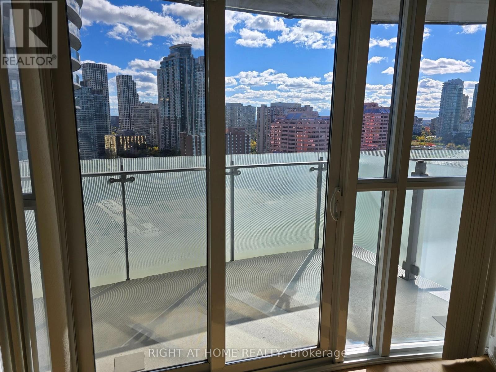 












1605 - 50 ABSOLUTE AVENUE

,
Mississauga (City Centre),




Ontario
L4Z0A8

