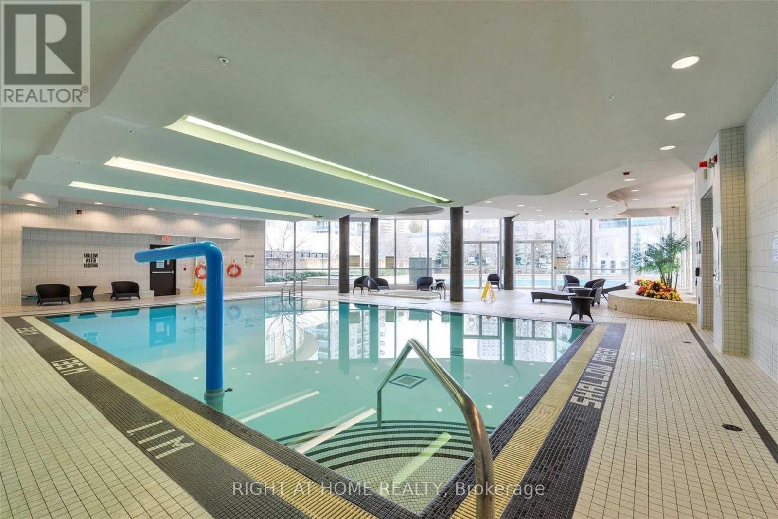 












1605 - 50 ABSOLUTE AVENUE

,
Mississauga (City Centre),




Ontario
L4Z0A8

