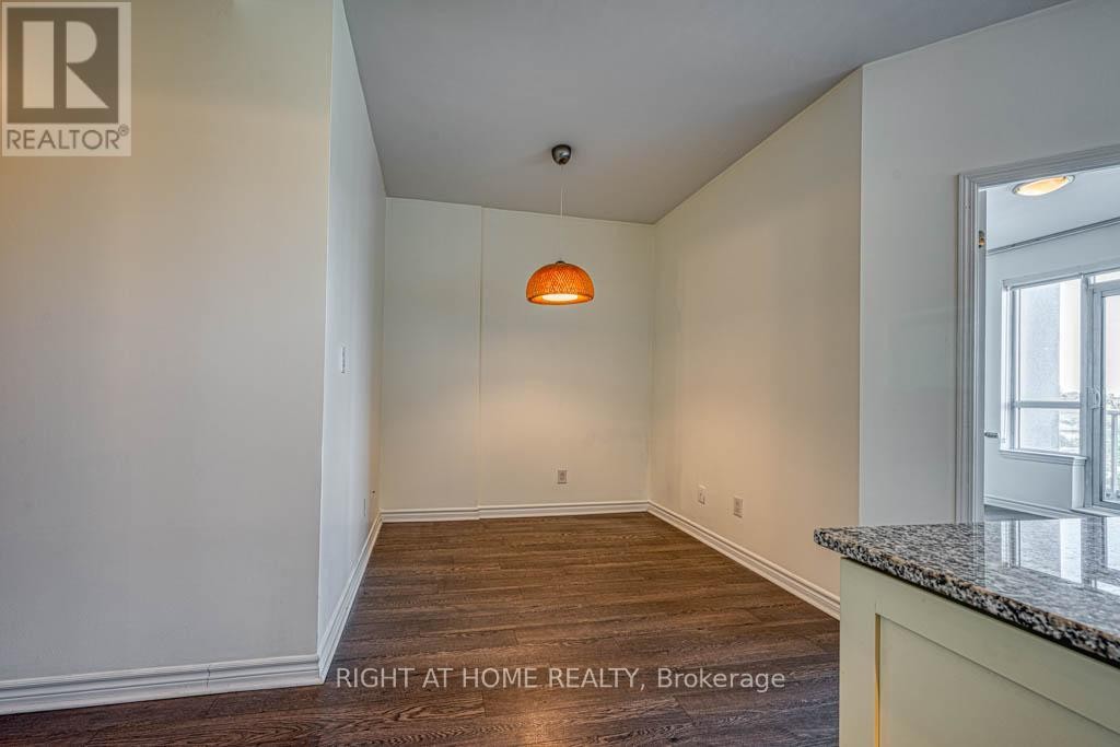 












509 - 3865 LAKE SHORE BOULEVARD W

,
Toronto (Long Branch),




Ontario
M8W0A2

