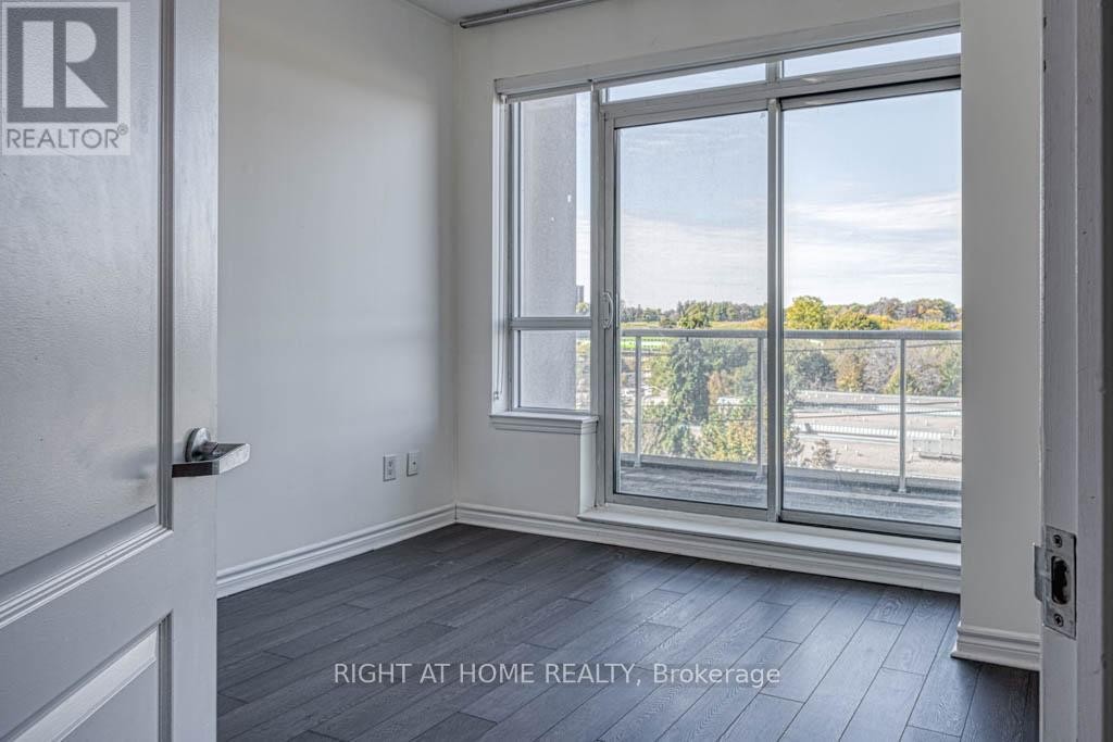 












509 - 3865 LAKE SHORE BOULEVARD W

,
Toronto (Long Branch),




Ontario
M8W0A2

