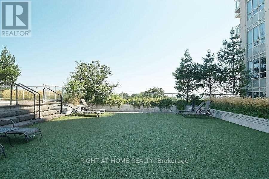 












509 - 3865 LAKE SHORE BOULEVARD W

,
Toronto (Long Branch),




Ontario
M8W0A2

