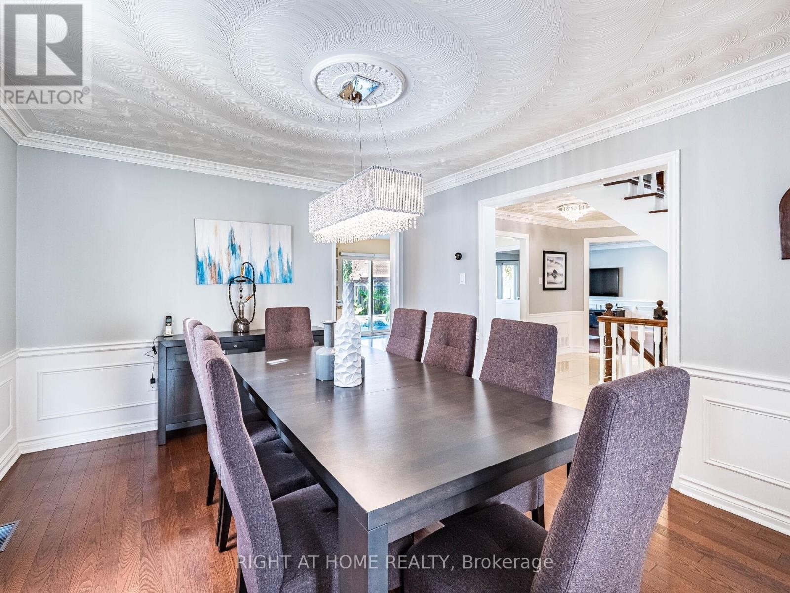 












1477 BALLANTRAE DRIVE

,
Mississauga (East Credit),




Ontario
L5M3N6

