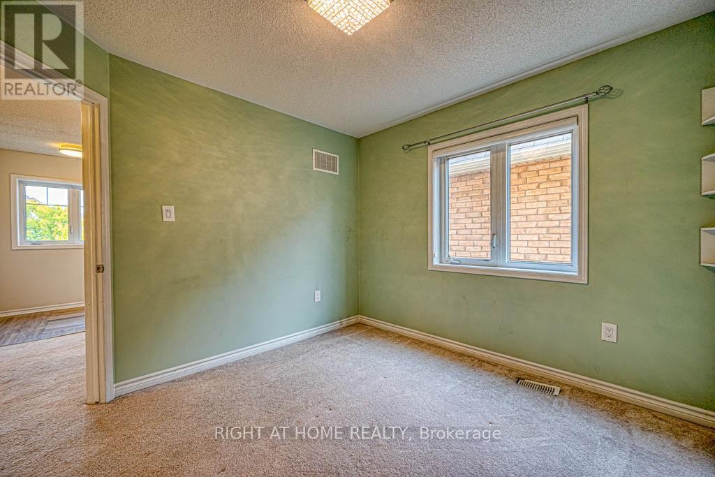 












34 ENFORD CRESCENT

,
Brampton (Northwest Brampton),




Ontario
L7A4C7

