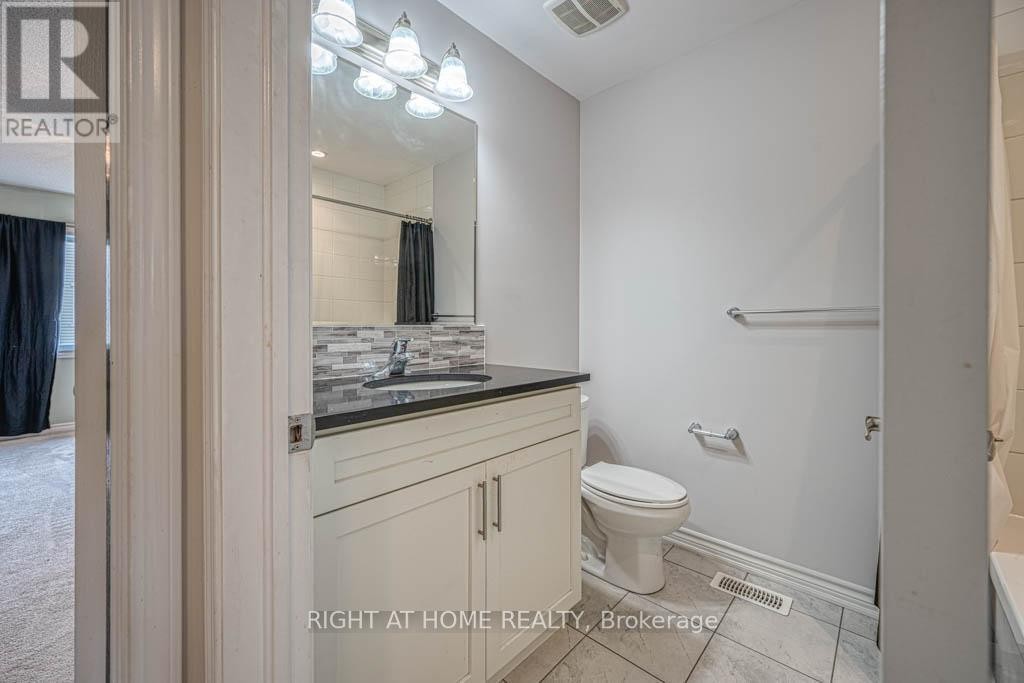 












34 ENFORD CRESCENT

,
Brampton (Northwest Brampton),




Ontario
L7A4C7

