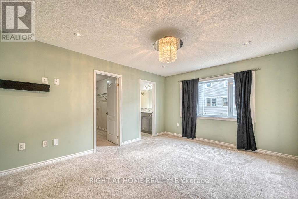 












34 ENFORD CRESCENT

,
Brampton (Northwest Brampton),




Ontario
L7A4C7

