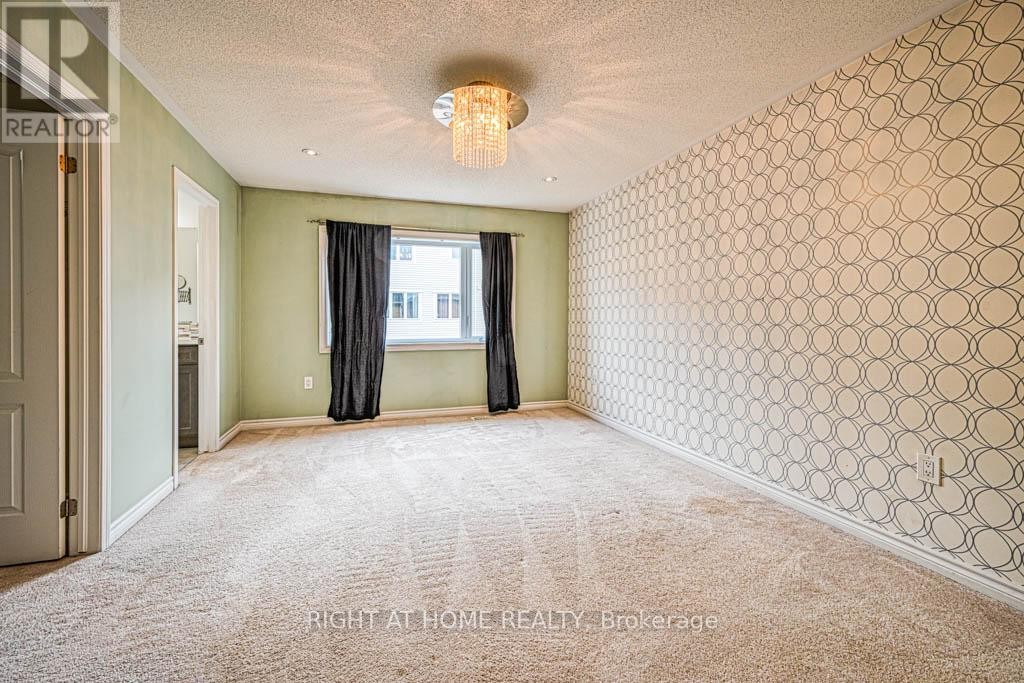 












34 ENFORD CRESCENT

,
Brampton (Northwest Brampton),




Ontario
L7A4C7

