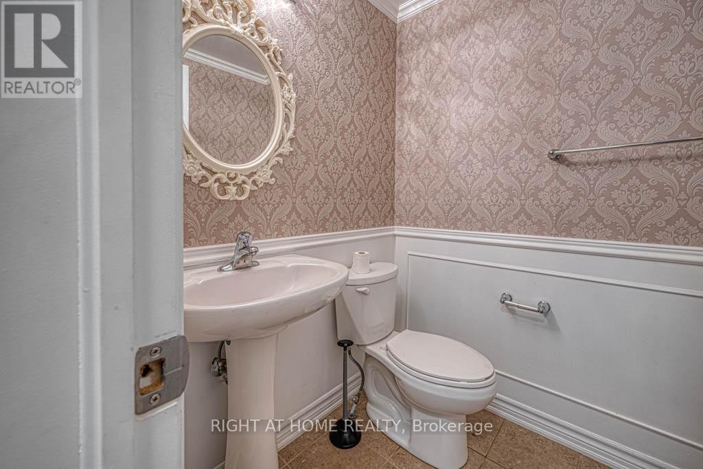 












34 ENFORD CRESCENT

,
Brampton (Northwest Brampton),




Ontario
L7A4C7

