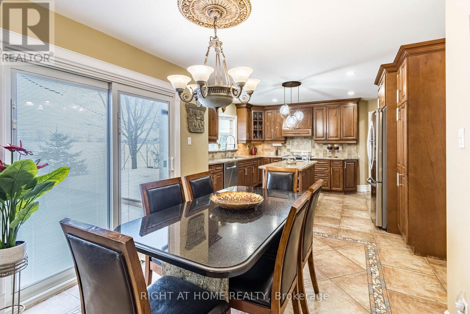 












13250 TENTH SIDE ROAD

,
Halton Hills (Rural Halton Hills),




Ontario
L7G4S5

