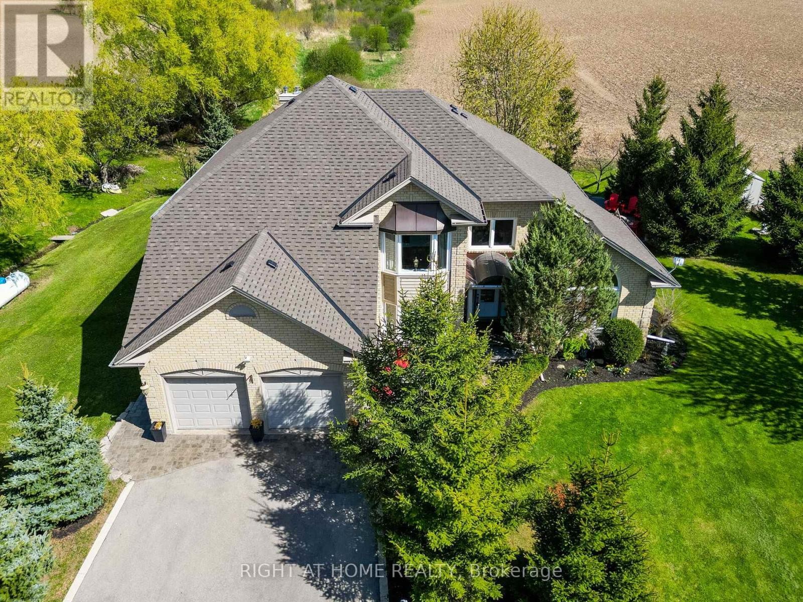 












13250 TENTH SIDE ROAD

,
Halton Hills (Rural Halton Hills),




Ontario
L7G4S5

