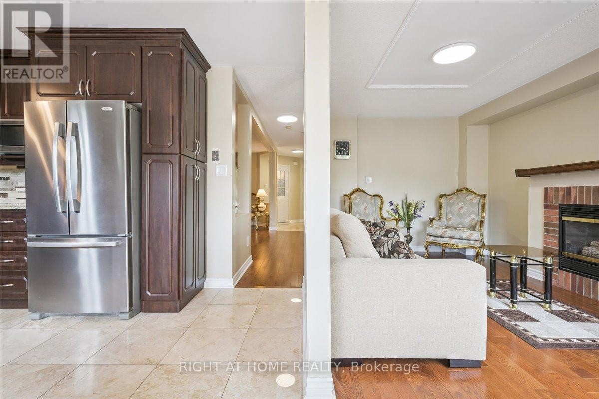 












5322 LISMIC BOULEVARD

,
Mississauga (East Credit),




Ontario
L5V1P5

