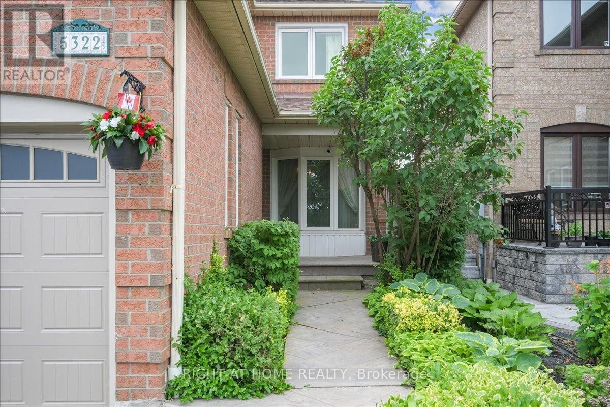 












5322 LISMIC BOULEVARD

,
Mississauga (East Credit),




Ontario
L5V1P5

