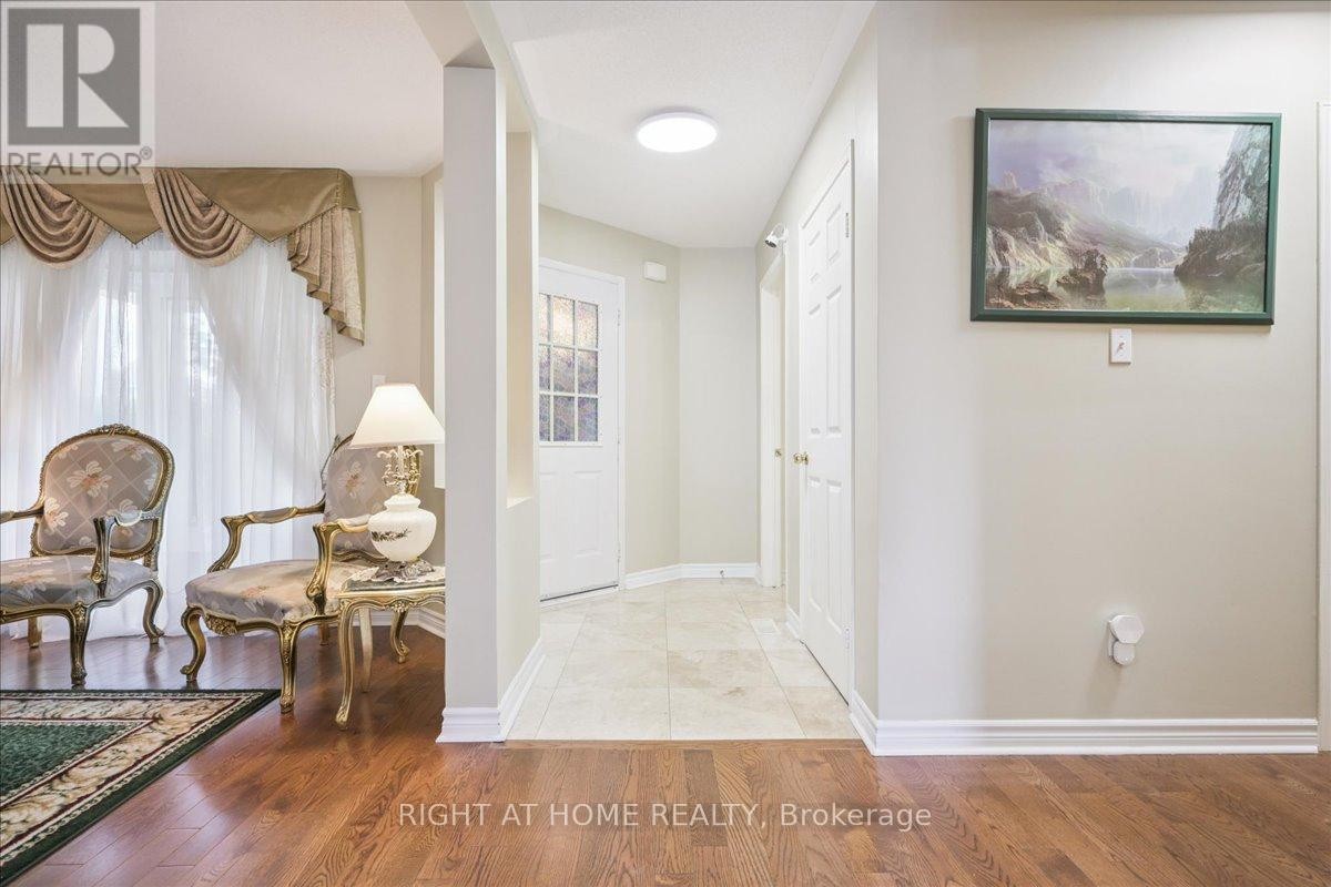 












5322 LISMIC BOULEVARD

,
Mississauga (East Credit),




Ontario
L5V1P5


